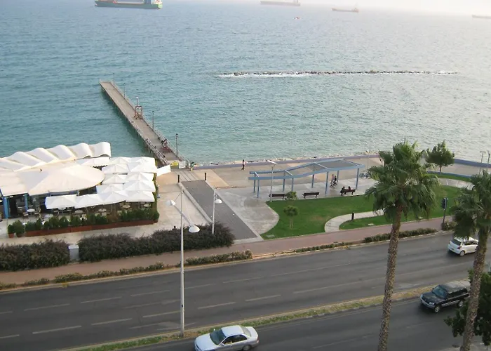 Apartamento Seaview 602 By Ezoria