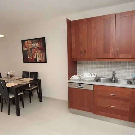 Seaview 602 By Ezoria Limassol